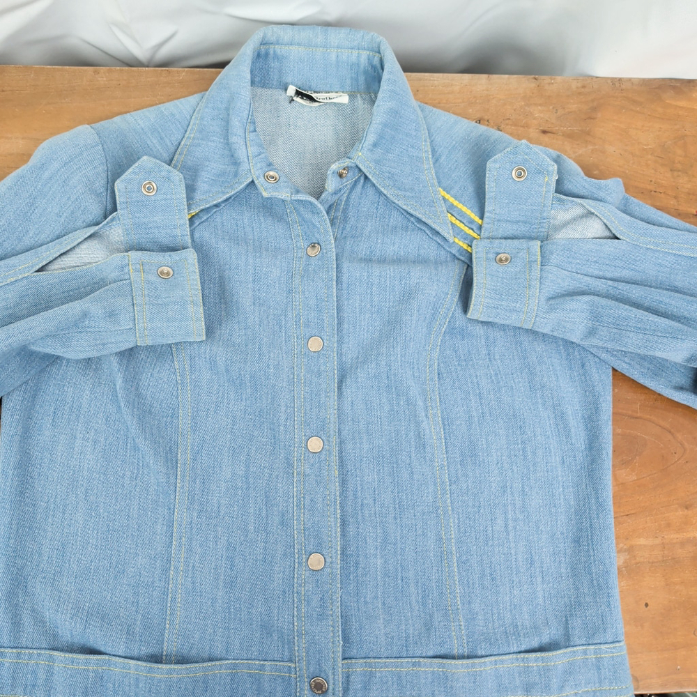 Ladies' 70s Snap Button Jean Top - Picture 6 of 9